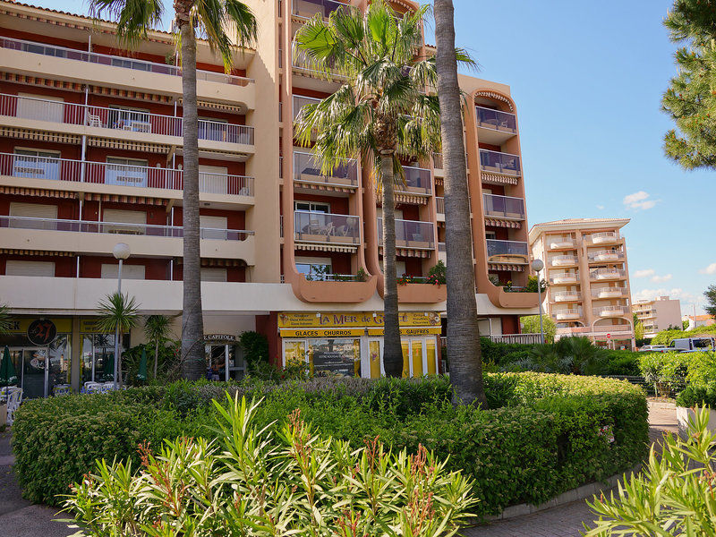 Apartment Le Capitole.7 Fréjus Exterior foto